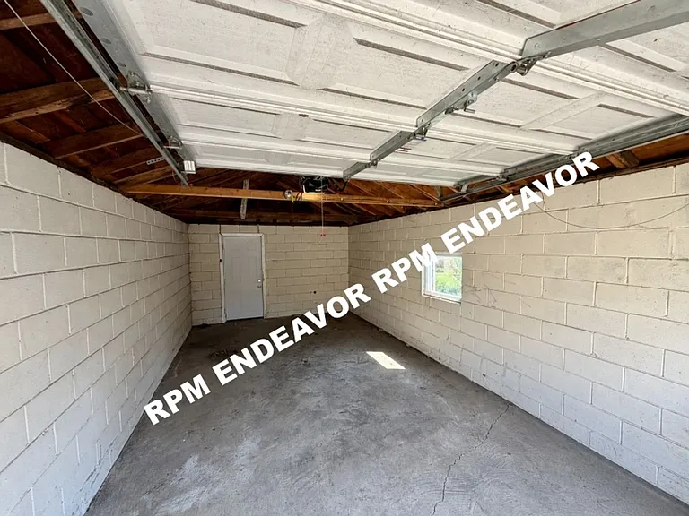 6857 Julian Ave — Photo 18