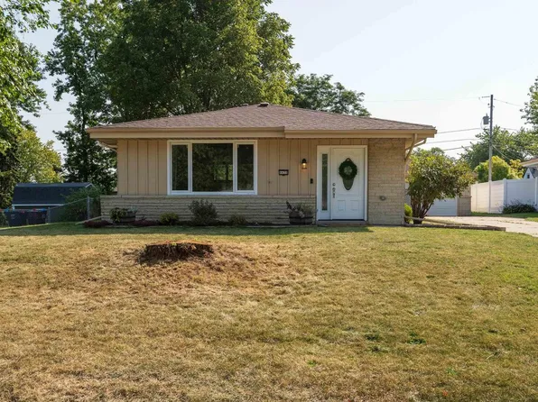 4438 South 46th STREET, Greenfield, WI 53220