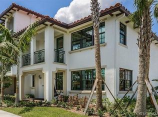 11713 SW 13th Ct, Pembroke Pines, FL 33025