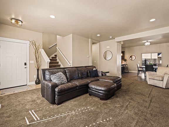 2nd image of 5154 Windom Rd