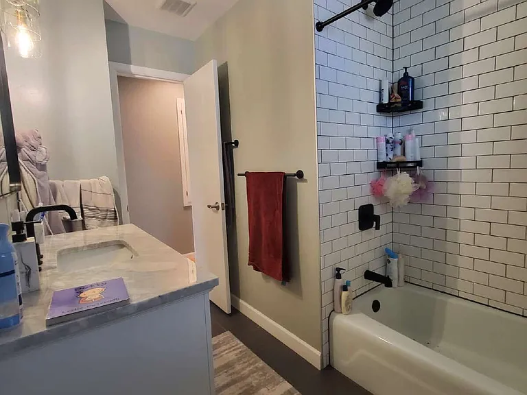 741 Monroe St NE — Photo 12
