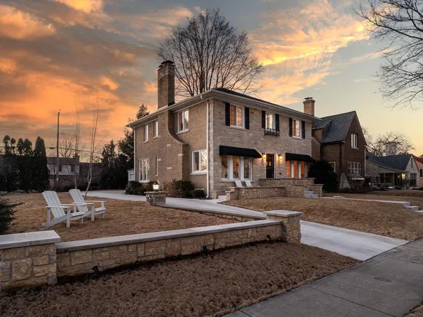 2365 North 91st STREET, Wauwatosa, WI 53226