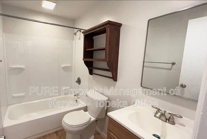 Studio, 1.0 bath, 604 sqft, $775 — Photo 3