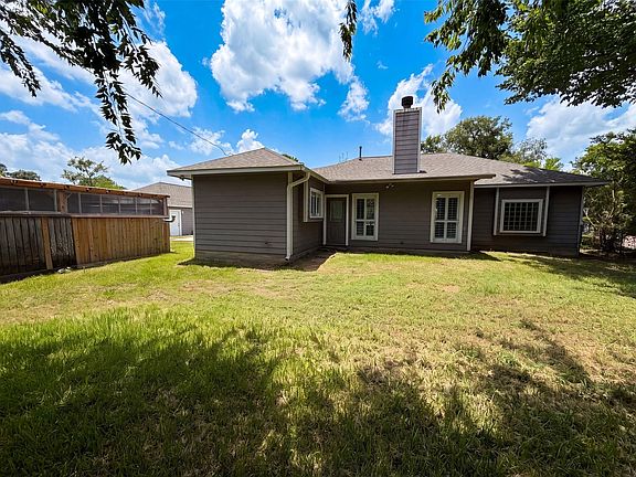 5th image of 7934 Round Rock Dr