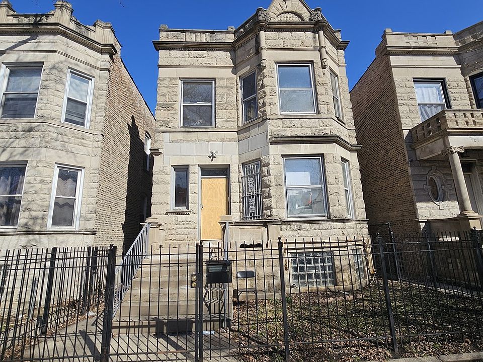 1st image of 3834 W Monroe St
