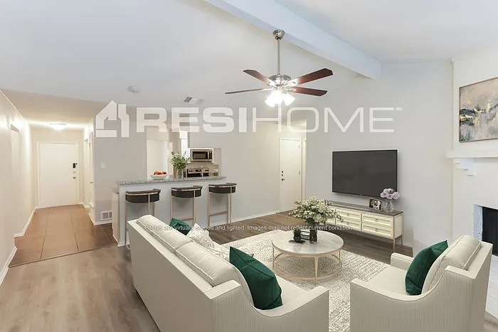 913 Pepperidge Ct — Photo 6