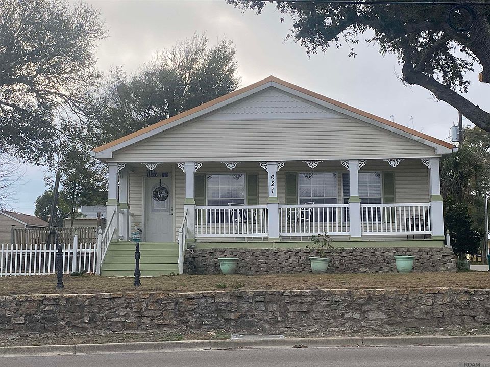 1st image of 621 Broad Ave