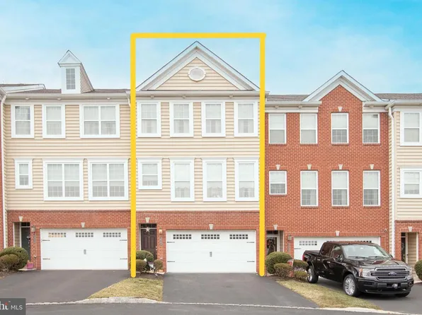 40 Rosy Ridge Ct, Telford, PA 18969