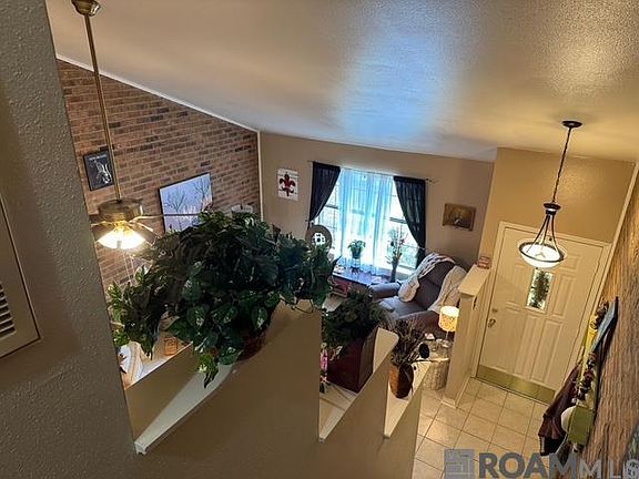 4th image of 10219 Cashel Ave #2