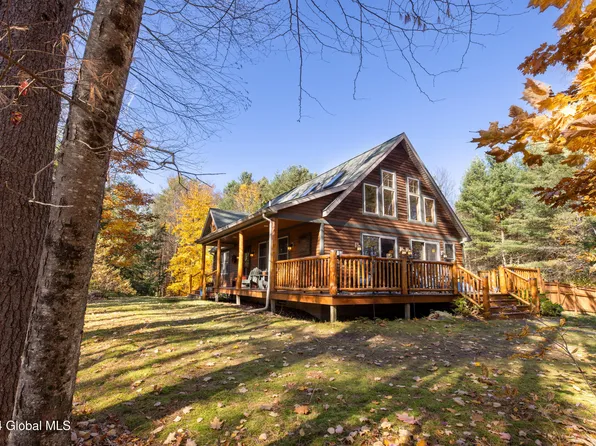 20 Wrights Farm Road, Bolton Landing, NY 12814