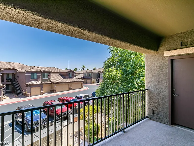 6868 Sky Pointe Dr #2068 — Photo 27