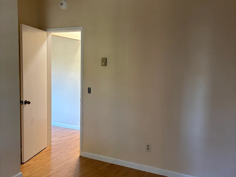 36 Cottage Ave #3 — Photo 6