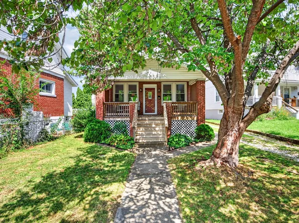 1108 6th St SE, Roanoke, VA 24013