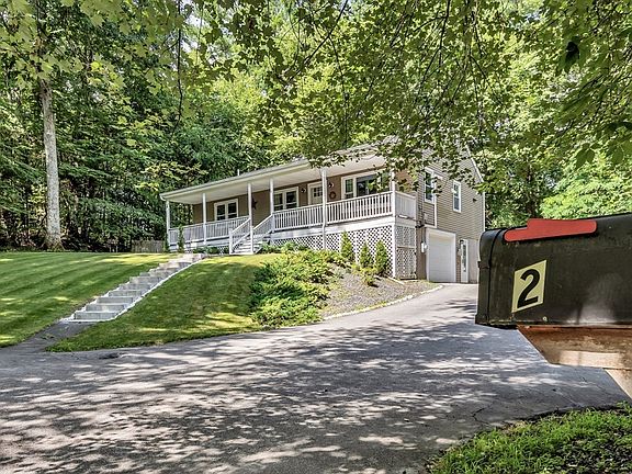 3rd image of 2 Gates Ln