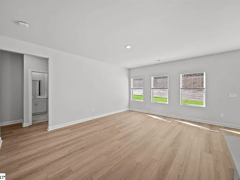 421 Creeping Jenny Dr — Photo 29