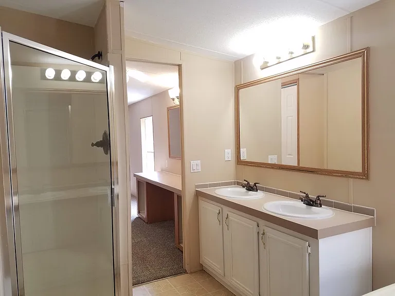 1726 NW 119th Ct — Photo 16