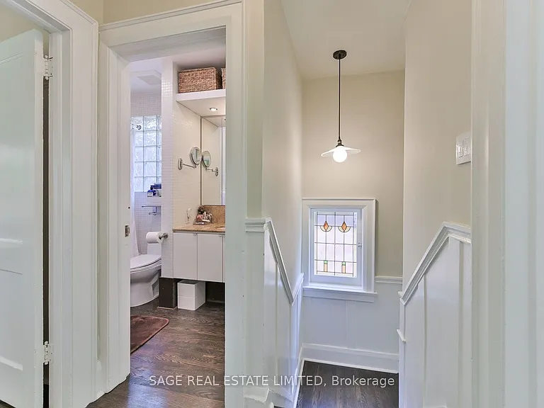 418 Glenlake Ave — Photo 14
