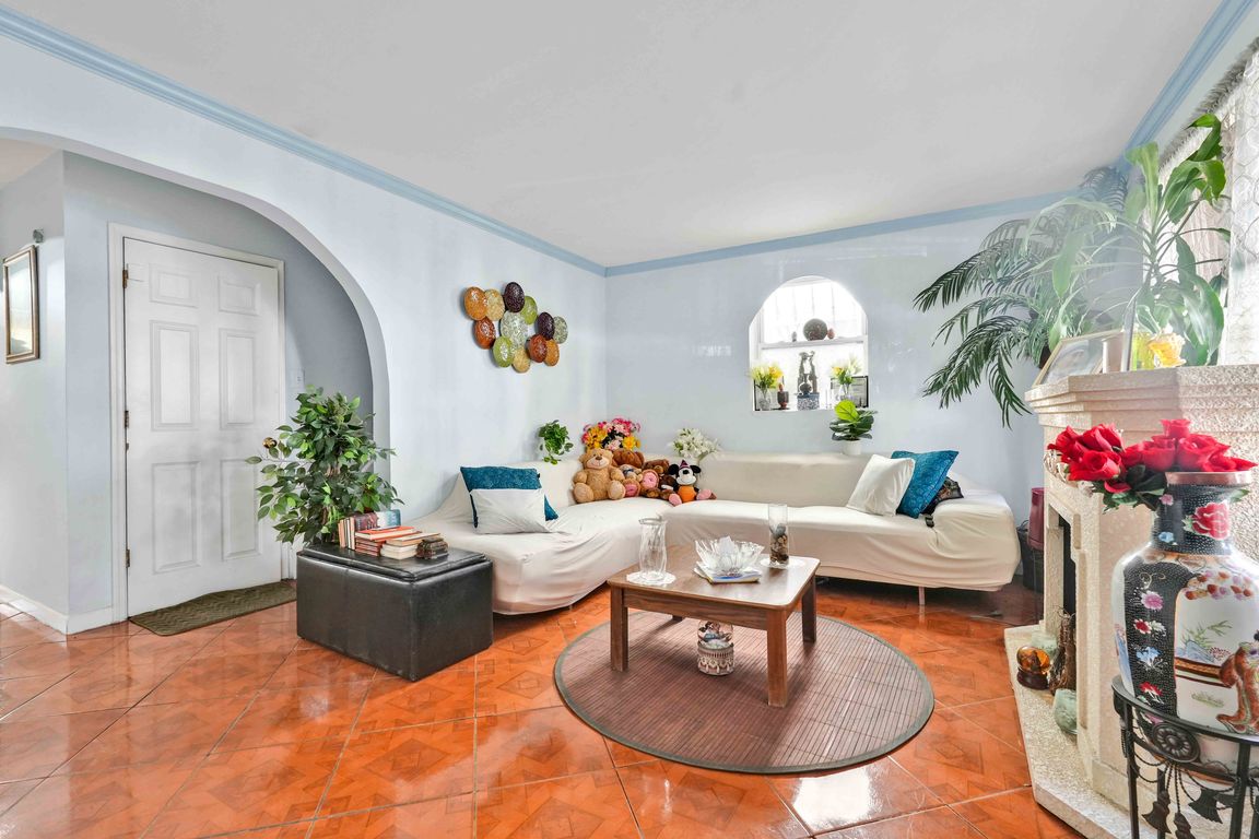 next background image