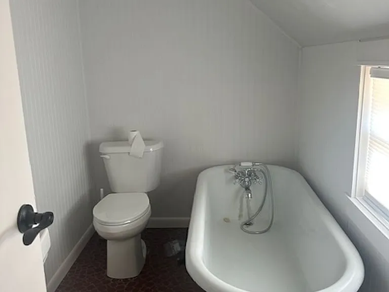 108 N Kennedy St #A — Photo 7
