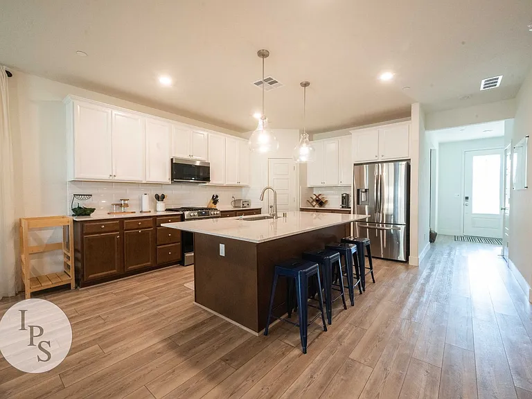 615 Wishon Ave W — Photo 10