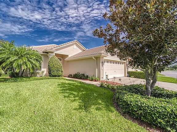 3rd image of 3373 Turnberry Ln