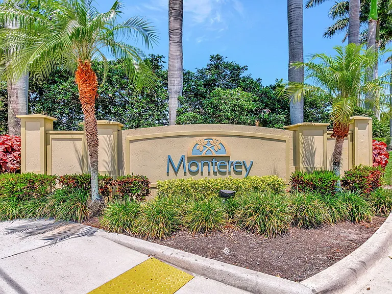 103 Monterey Bay Dr — Photo 44