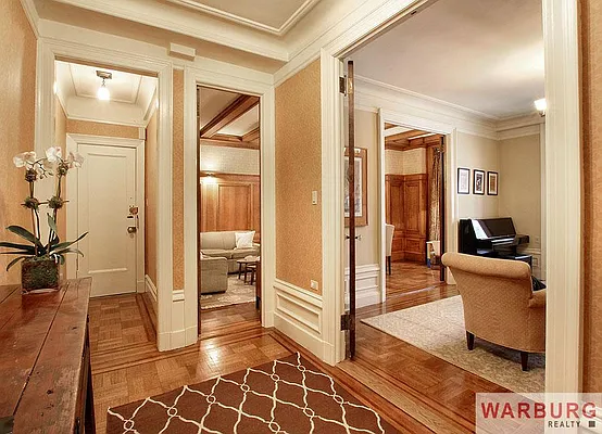 Sold by Warburg | media 5