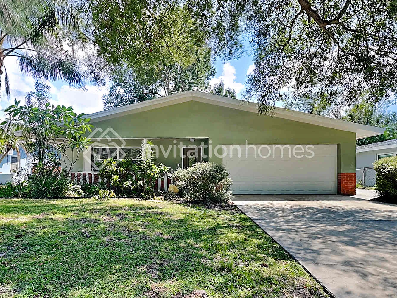 2283 Manor Ct Clearwater, FL 33763 — Photo 1