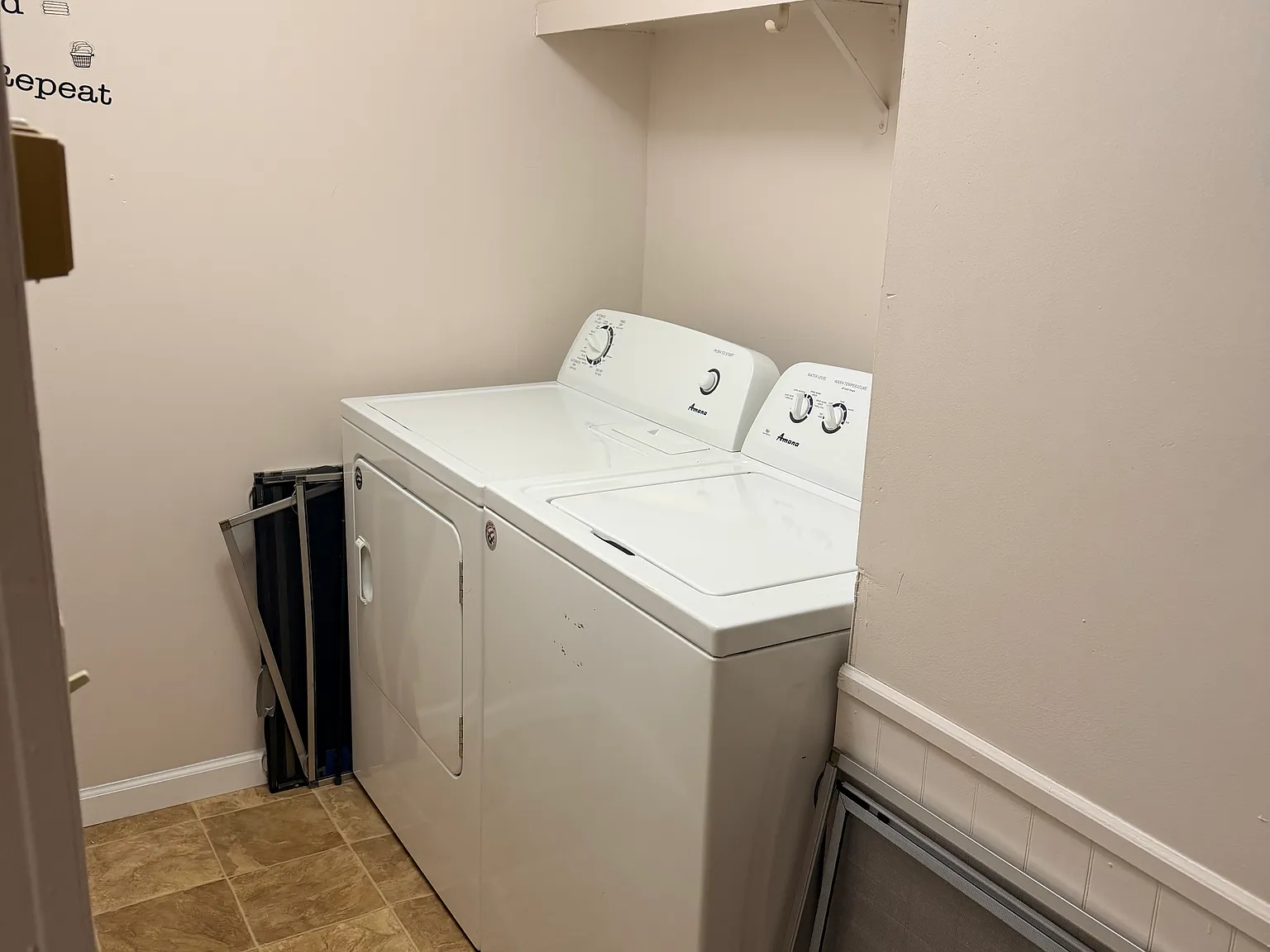 3 bed, 1050 sqft, $995 — Photo 4