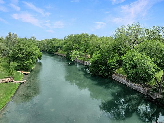 4th image of 1049 River Terrace LOT 3