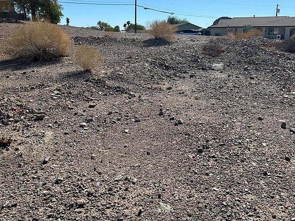 5th image of 3089 Tomahawk Dr