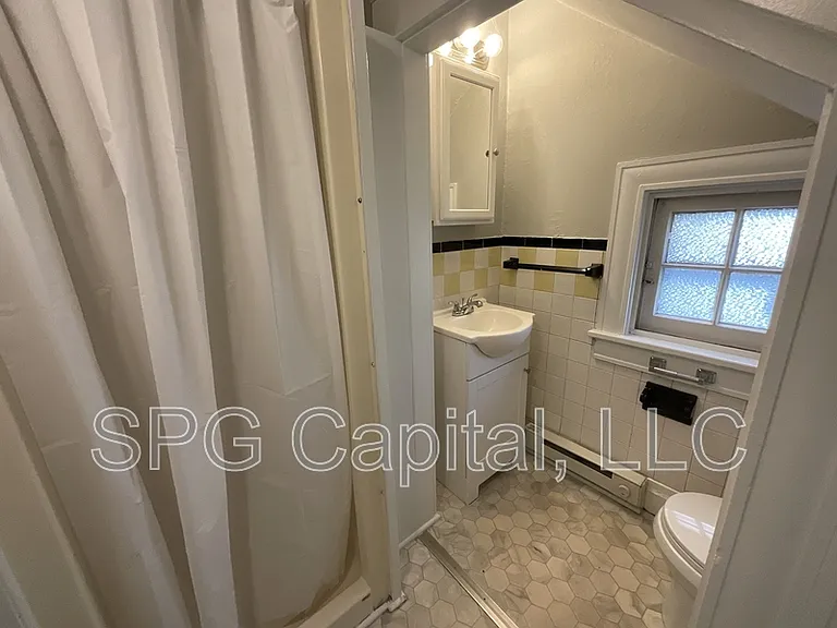 62 W North St #1 — Photo 4