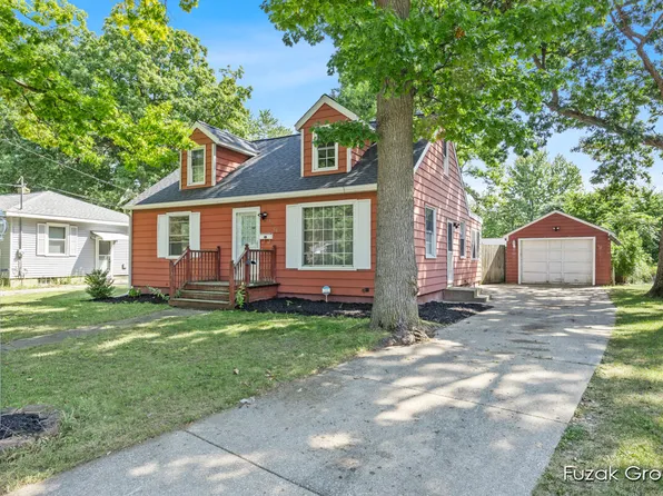 1928 Ithaca St SW, Wyoming, MI 49519