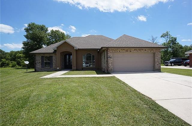 1st image of 780 Emma Dr