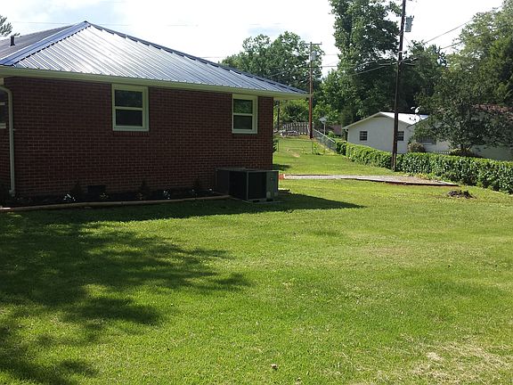 5th image of 1120 Lakeshore Dr