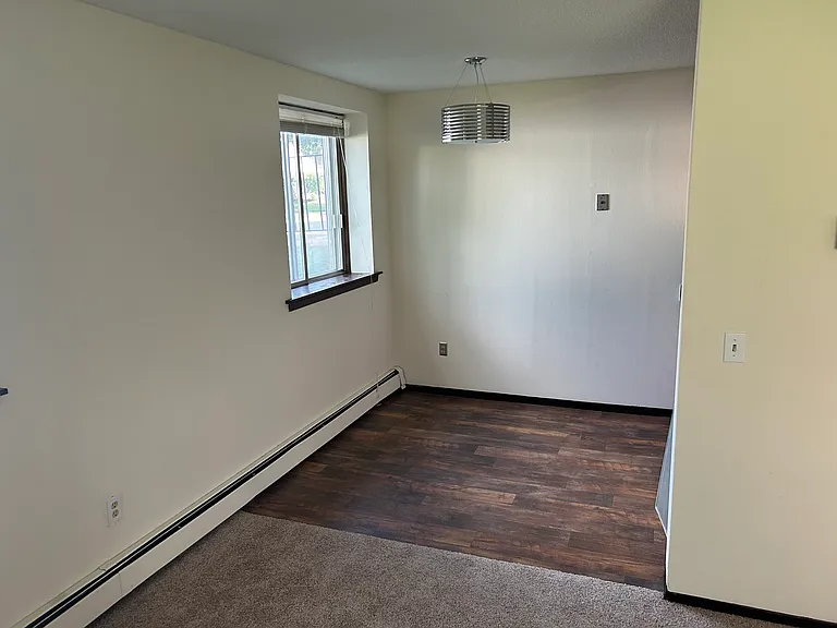 2640 Colfax Ave S #102 — Photo 8