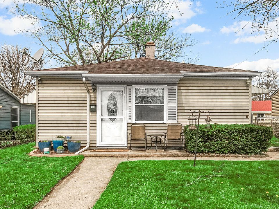 1st image of 1330 W 1st Pl