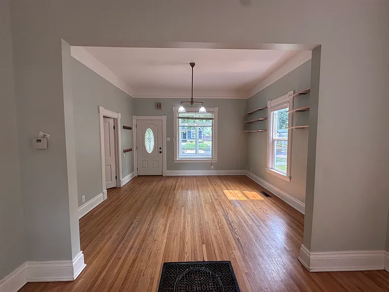 520 3rd Ave E — Photo 9