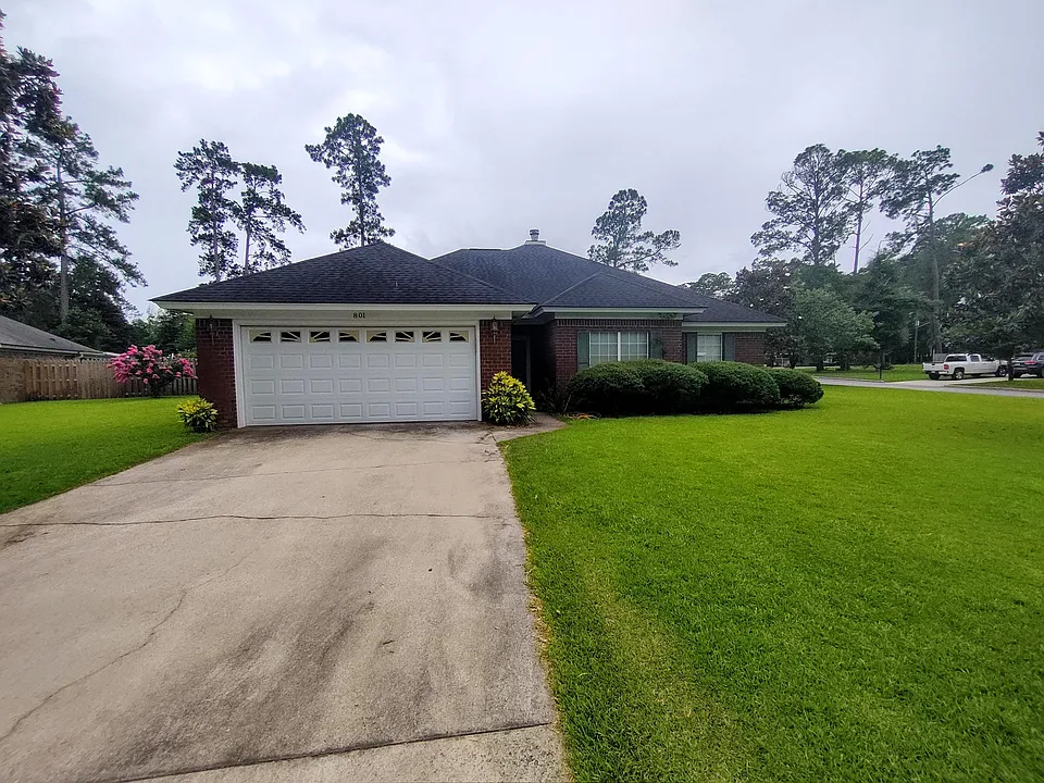 801 Hopeton Ct