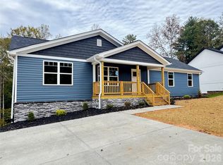 1205 Summerhill St SW, Lenoir, NC 28645