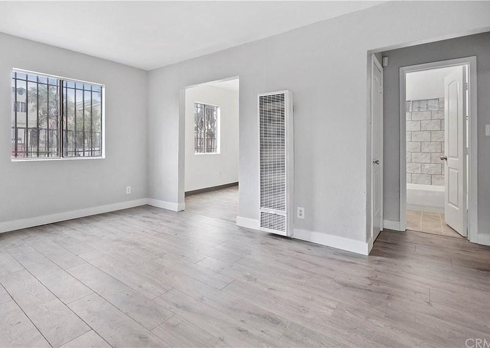 1st image of 11812 S Main St Unit 4