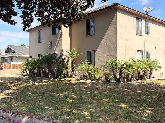 3rd image of 5365 E Greenmeadow Rd #5365