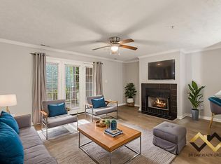 390 Bubble Creek Ct UNIT 3, Fayetteville, NC 28311