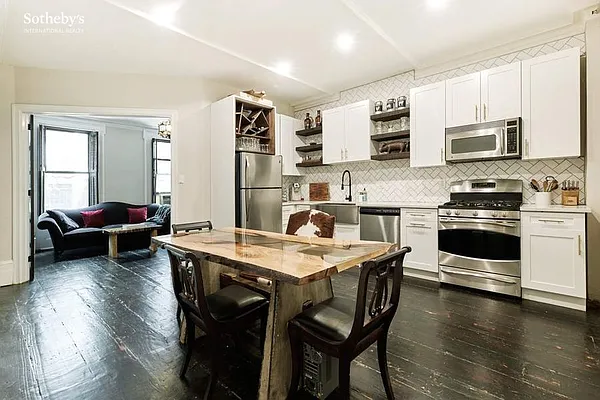 Rented by Sotheby's International Realty | media 14