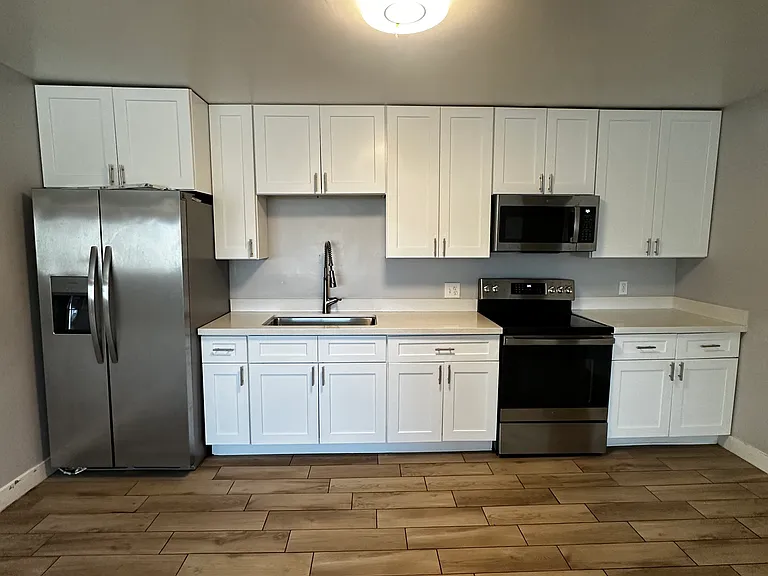 3746 E Taylor St #B — Photo 1