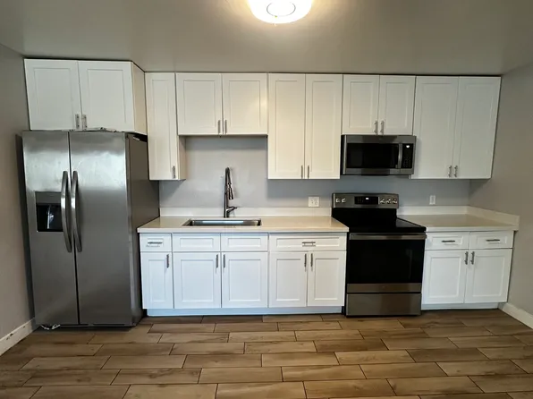 3746 E Taylor St #B, Phoenix, AZ 85008