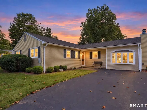 7 Dogwood Lane, Newington, CT 06111