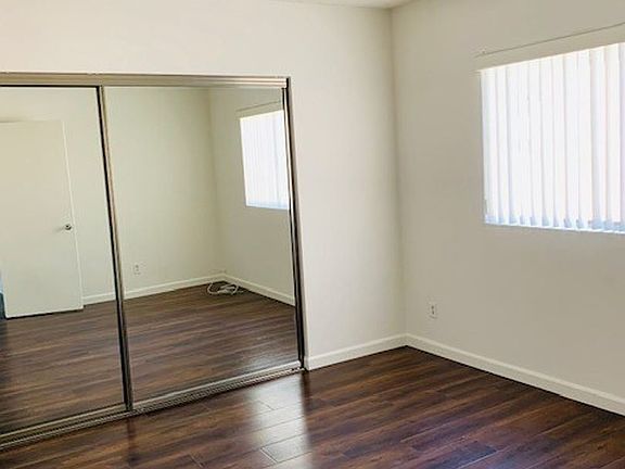2nd image of 3729 Westwood Blvd #10
