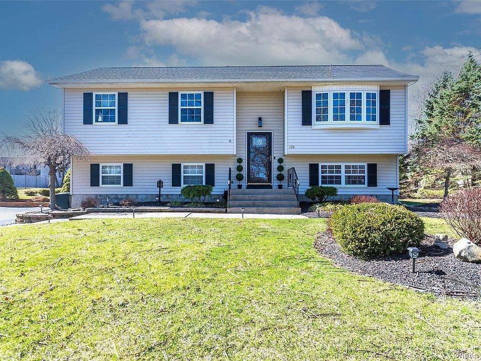 1st image of 135 Highland Avenue