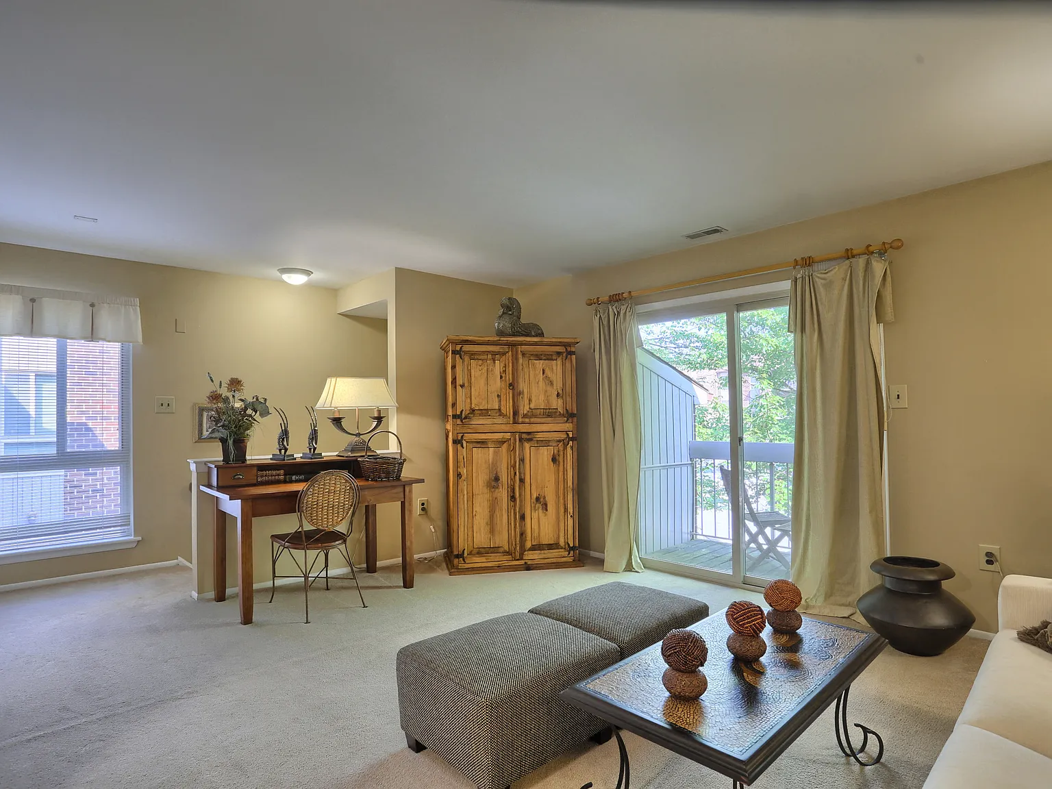 Treeview Apartments — Photo 3